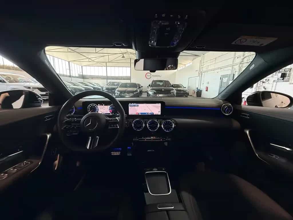 Mercedes-Benz CLA Shooting Brake AMG Line Edition 09/2024-photo-23