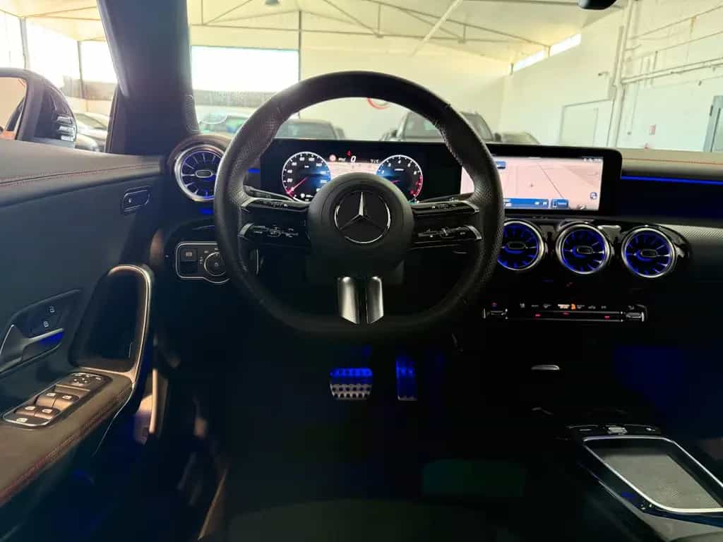 Mercedes-Benz CLA Shooting Brake AMG Line Edition 09/2024-photo-25