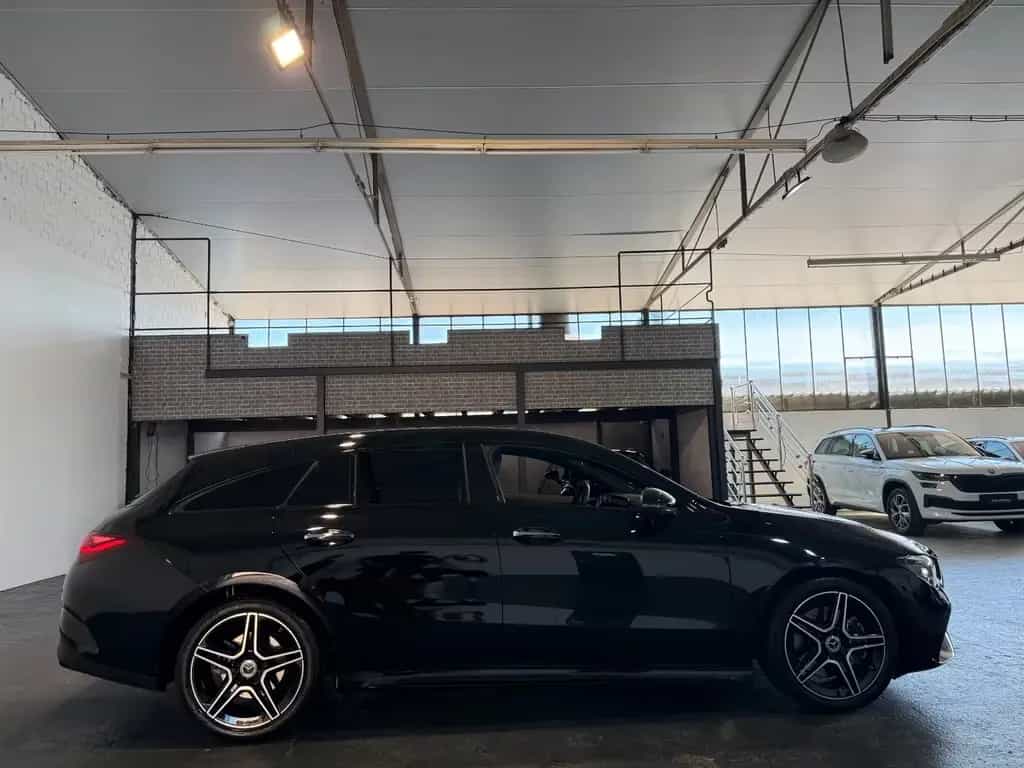 Mercedes-Benz CLA Shooting Brake AMG Line Edition 09/2024-photo-9