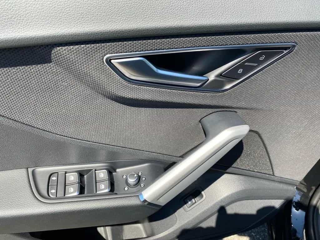 Audi Q2 S line 35 TFSI S line Navi plus Rückfahrkamer 07/2025-photo-11