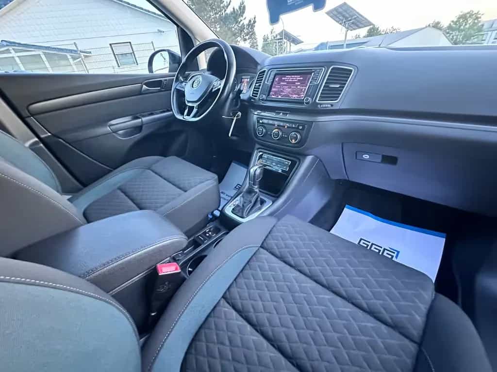 Volkswagen Sharan 177PS DSG IQ.DRIVE ACC AHK Navi Kamera 07/2019-photo-13