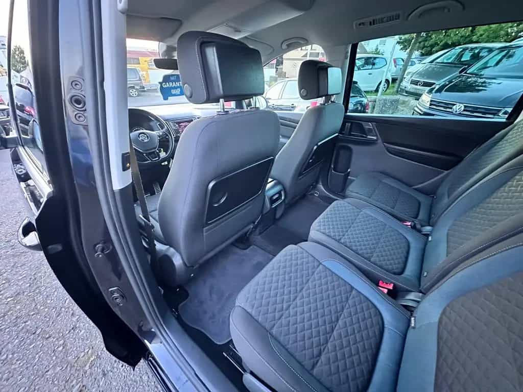 Volkswagen Sharan 177PS DSG IQ.DRIVE ACC AHK Navi Kamera 07/2019-photo-17