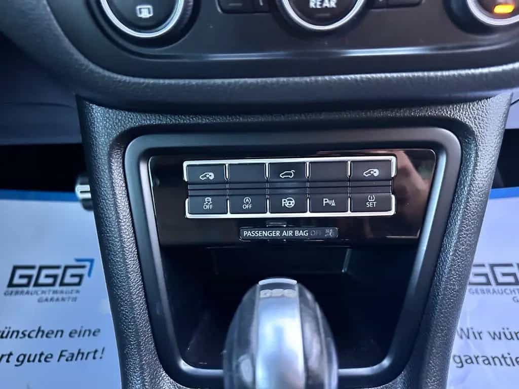 Volkswagen Sharan 177PS DSG IQ.DRIVE ACC AHK Navi Kamera 07/2019-photo-21
