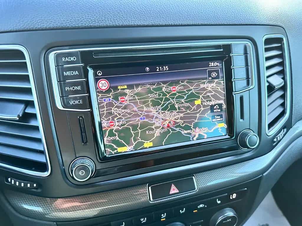 Volkswagen Sharan 177PS DSG IQ.DRIVE ACC AHK Navi Kamera 07/2019-photo-22