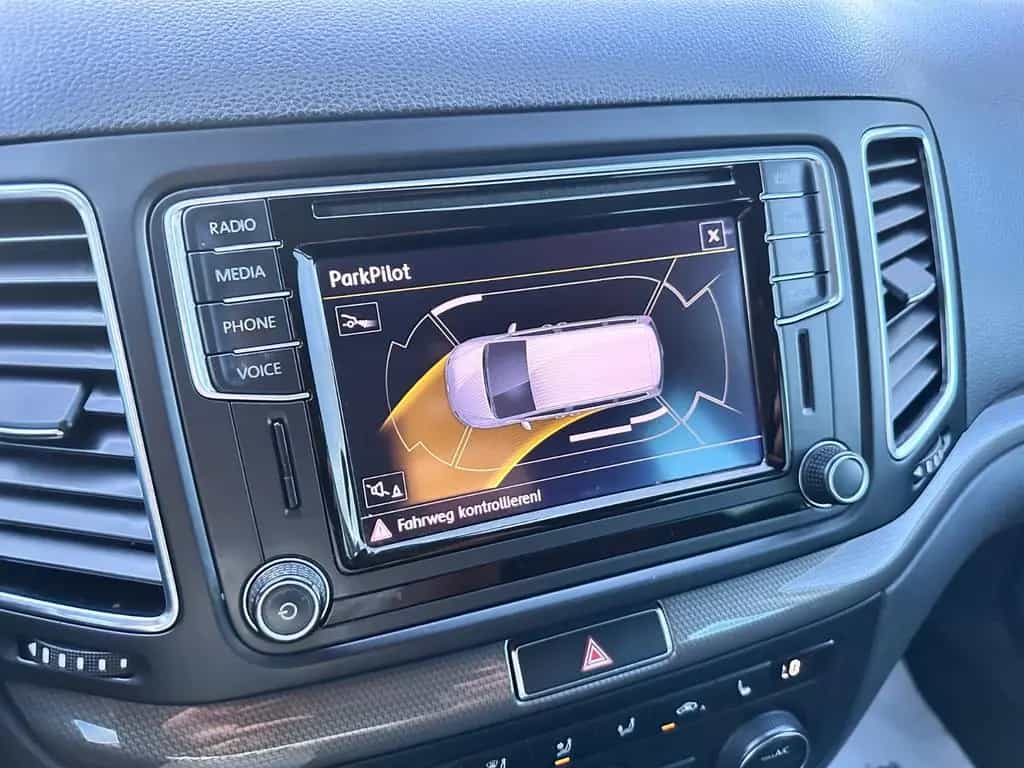 Volkswagen Sharan 177PS DSG IQ.DRIVE ACC AHK Navi Kamera 07/2019-photo-29
