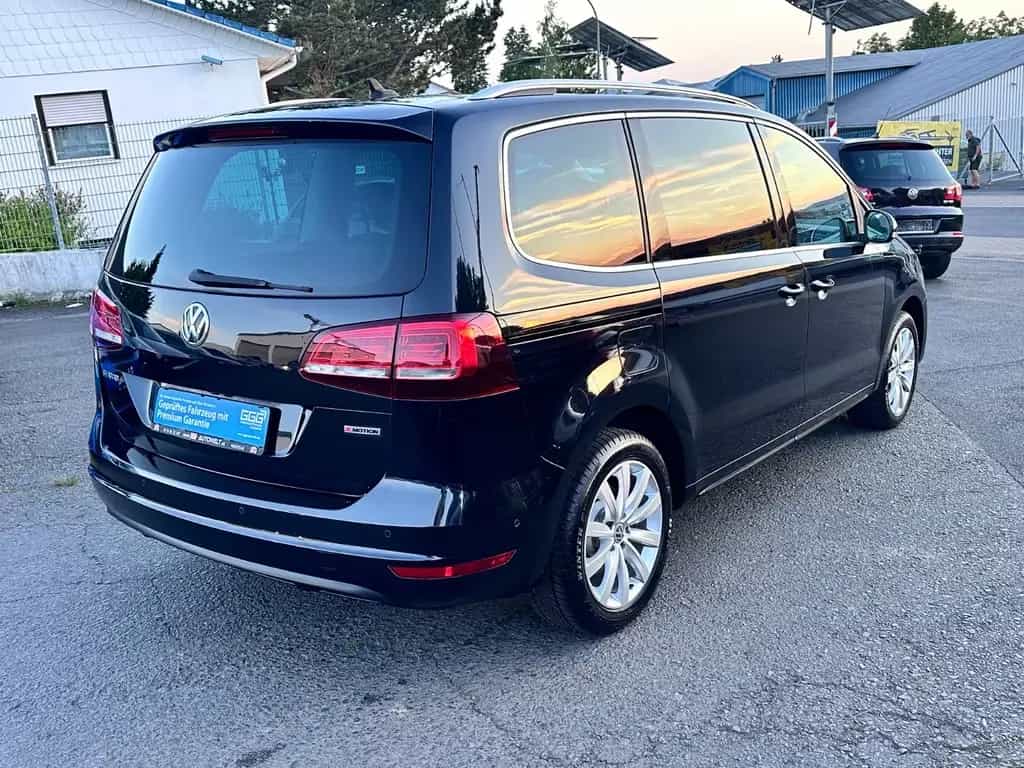 Volkswagen Sharan 177PS DSG IQ.DRIVE ACC AHK Navi Kamera 07/2019-photo-5