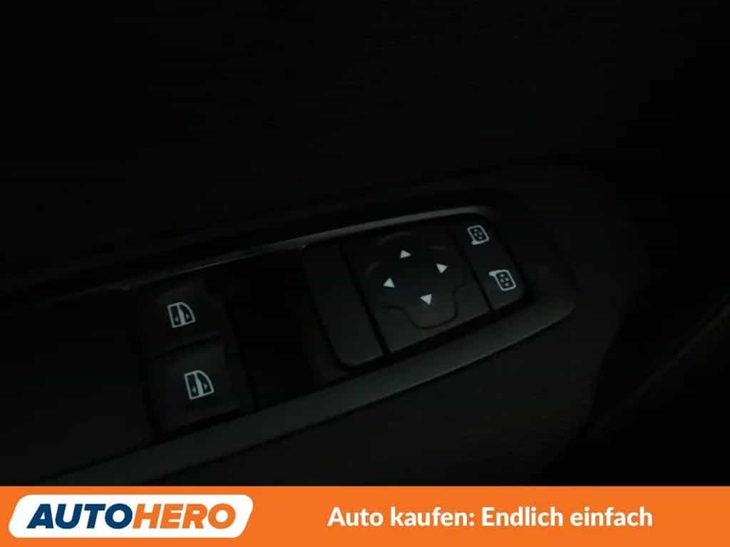 Renault Megane 1.2 TCe Energy Play *LED*TEMPO*KLIMA* 10/2017-photo-27