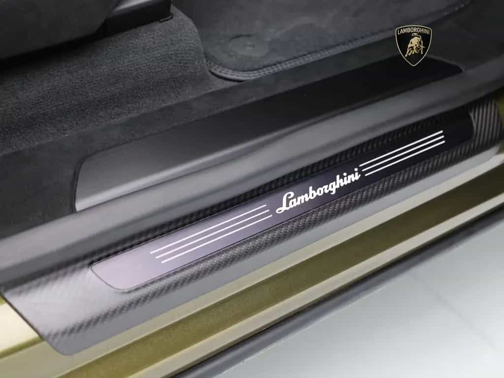 Lamborghini Urus Performante MY24 05/2025-photo-24
