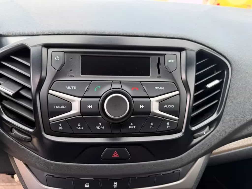 Lada Vesta Norma*Klimaanlage*PDC*SHZ*2.Besitz*TOP* 08/2019-photo-30