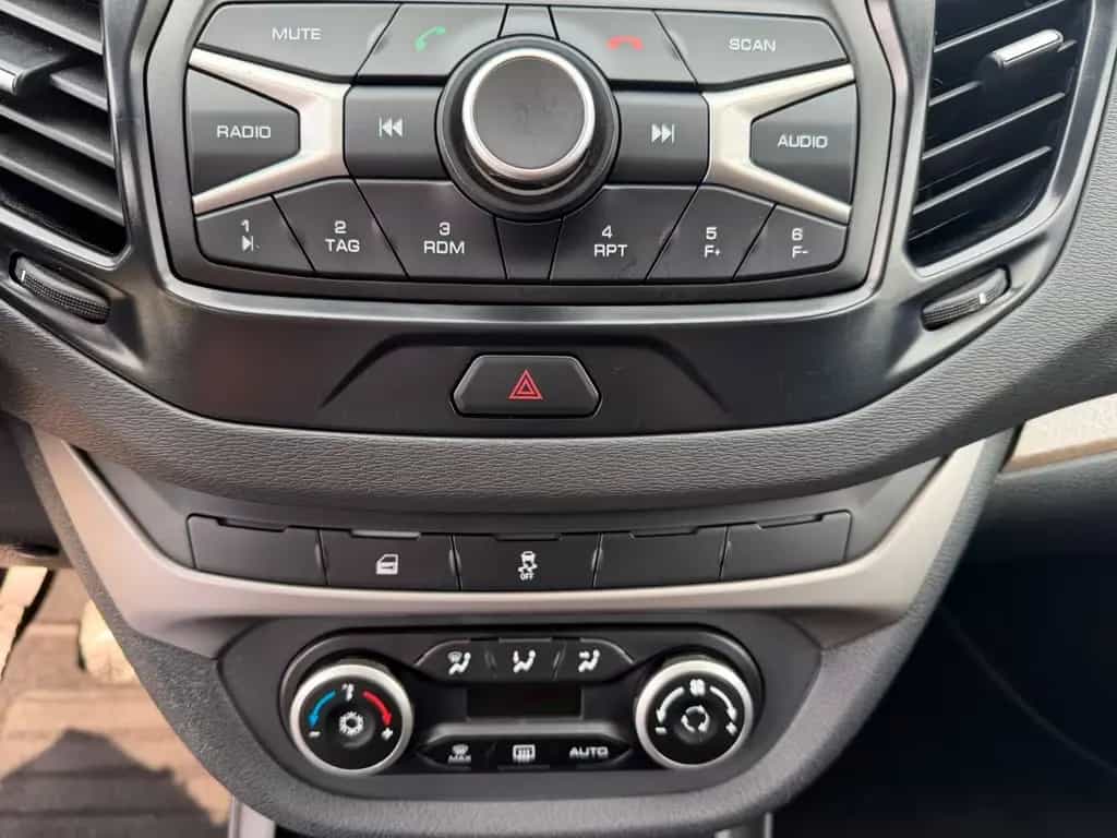 Lada Vesta Norma*Klimaanlage*PDC*SHZ*2.Besitz*TOP* 08/2019-photo-31