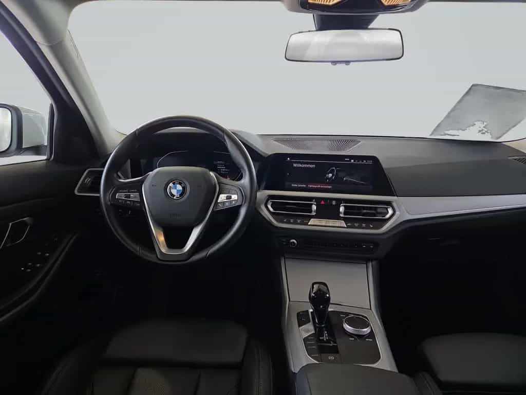 BMW 320 d Touring Advanta Park-Assistent Navi Digita 02/2022-photo-14