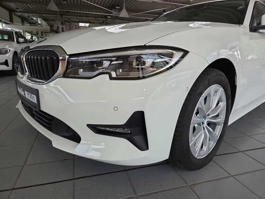 BMW 320 d Touring Advanta Park-Assistent Navi Digita 02/2022-photo-15