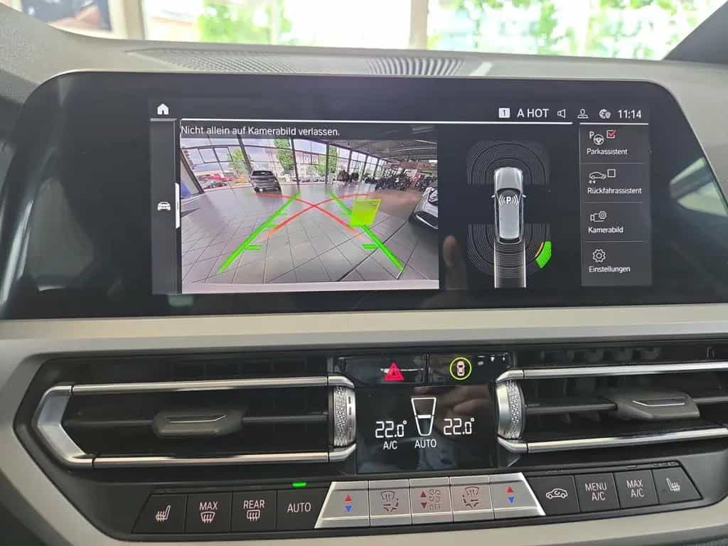 BMW 320 d Touring Advanta Park-Assistent Navi Digita 02/2022-photo-17