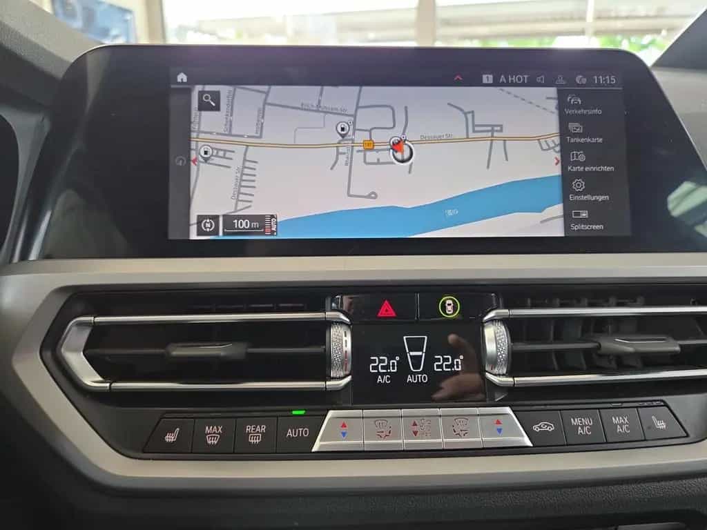 BMW 320 d Touring Advanta Park-Assistent Navi Digita 02/2022-photo-19