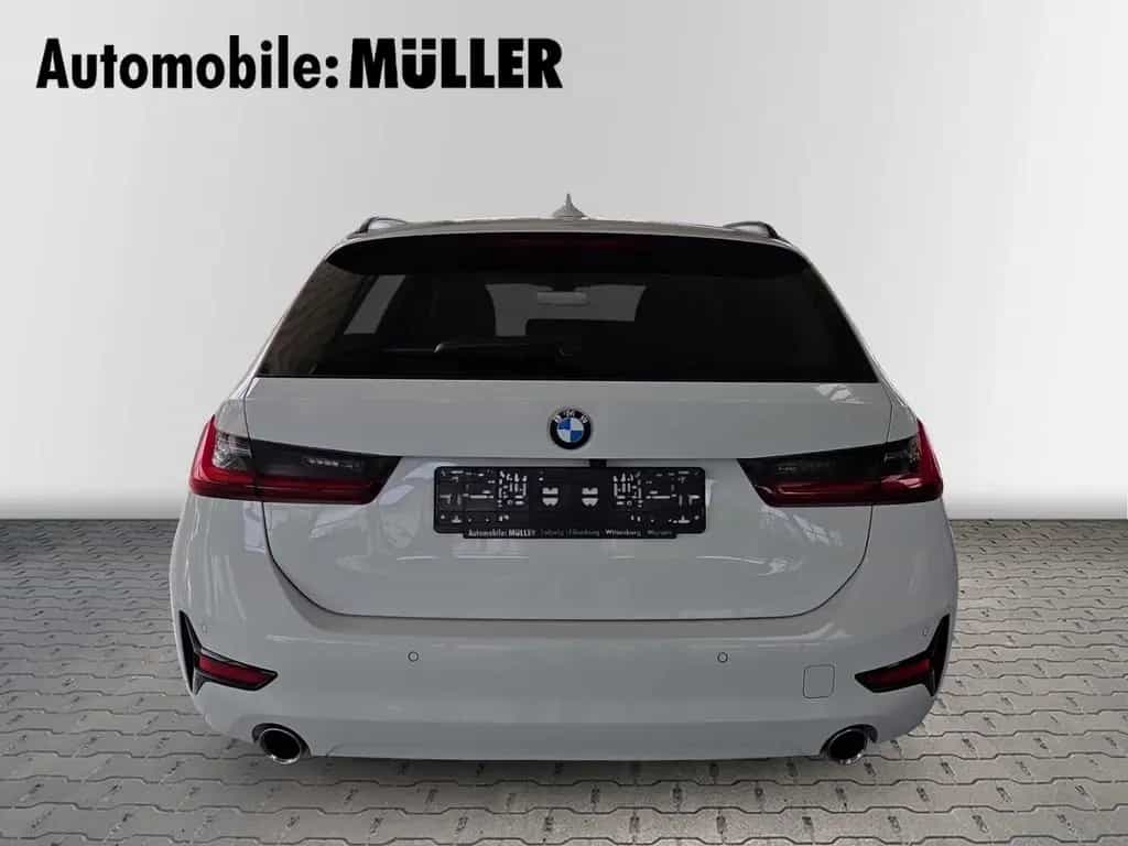 BMW 320 d Touring Advanta Park-Assistent Navi Digita 02/2022-photo-4