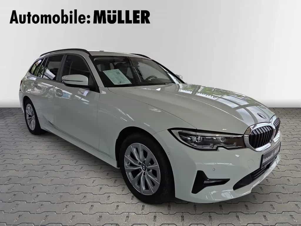 BMW 320 d Touring Advanta Park-Assistent Navi Digita 02/2022-photo-8