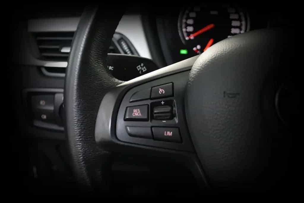 BMW X1 18d *LED*NAVI*SHZ*TEMPOMAT*PDC* 06/2019-photo-20