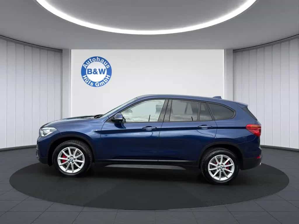 BMW X1 18d *LED*NAVI*SHZ*TEMPOMAT*PDC* 06/2019-photo-3
