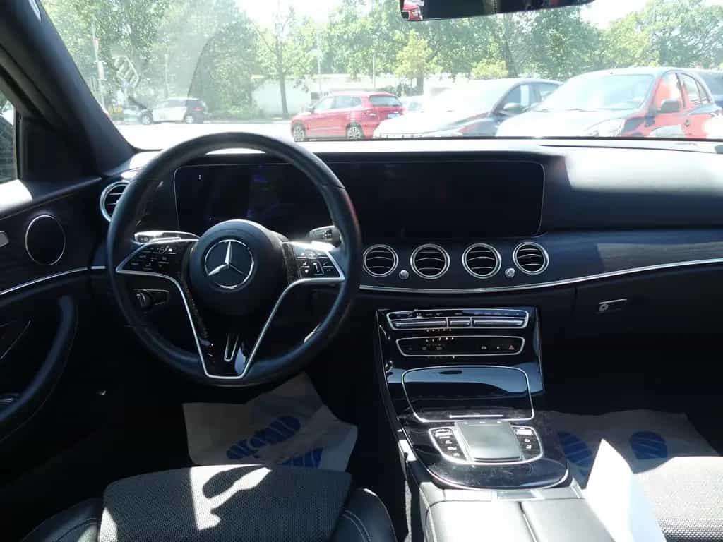 Mercedes-Benz E 220 Panorama*AHK*Kamera*Navi*SHZ*ab 299€ 09/2020-photo-14