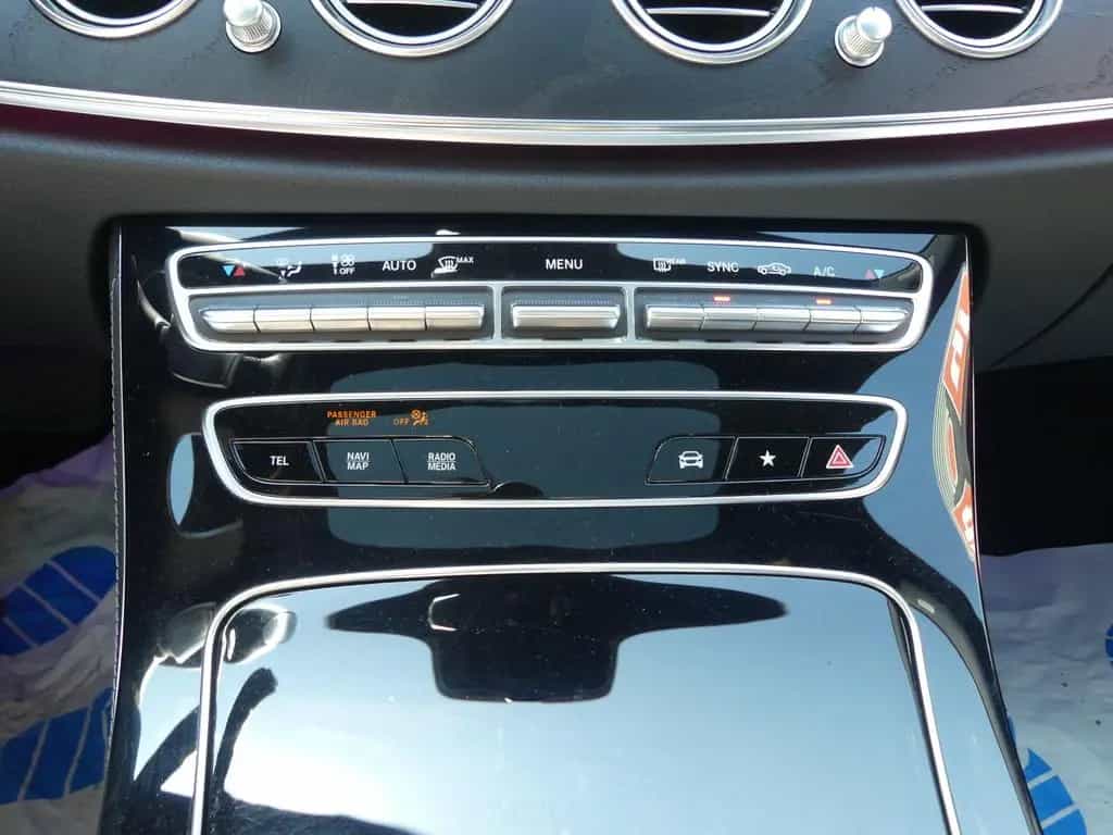 Mercedes-Benz E 220 Panorama*AHK*Kamera*Navi*SHZ*ab 299€ 09/2020-photo-24