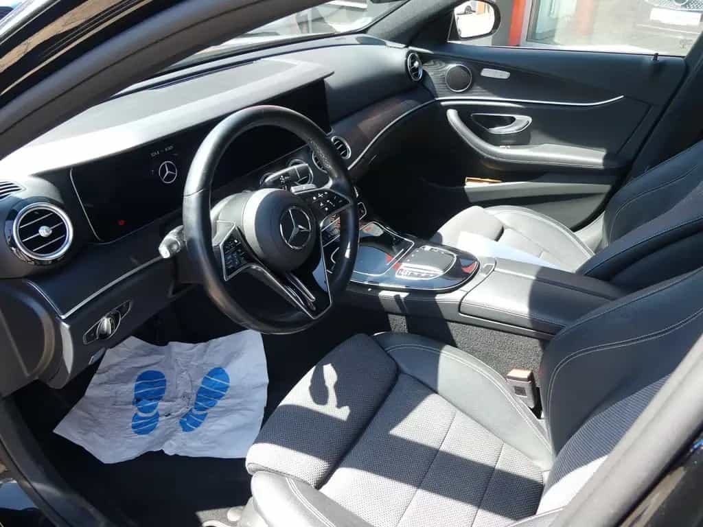 Mercedes-Benz E 220 Panorama*AHK*Kamera*Navi*SHZ*ab 299€ 09/2020-photo-4