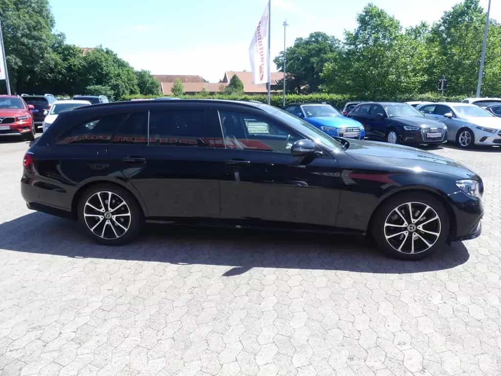 Mercedes-Benz E 220 Panorama*AHK*Kamera*Navi*SHZ*ab 299€ 09/2020-photo-8
