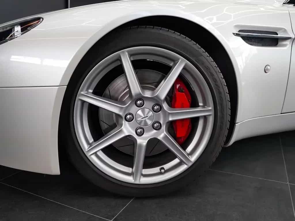 Aston Martin V8 Vantage 4.3l Speedshift|2.owner| 05/2007-photo-3