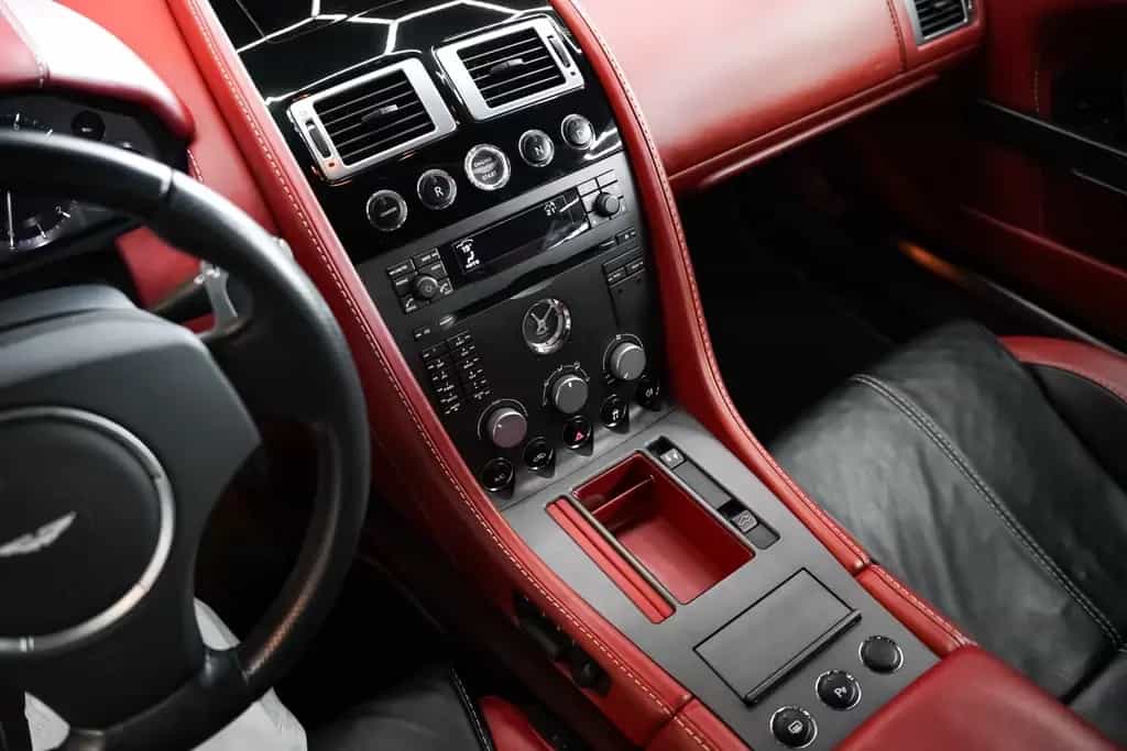 Aston Martin V8 Vantage 4.3l Speedshift|2.owner| 05/2007-photo-8