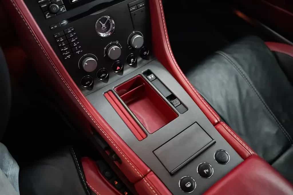 Aston Martin V8 Vantage 4.3l Speedshift|2.owner| 05/2007-photo-9