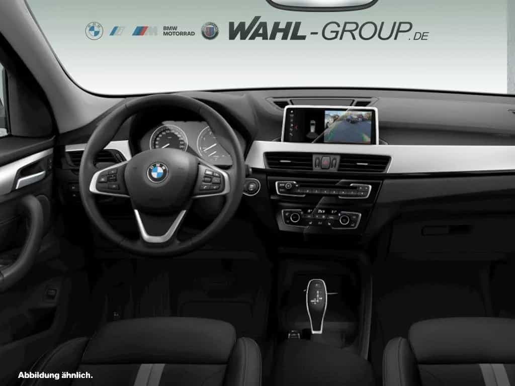 BMW X1 xDrive20d Advantage AHK eSportsitze Adpat LED 01/2020-photo-3