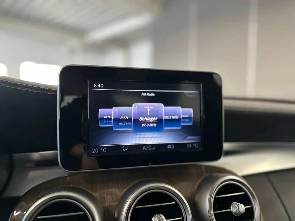 Mercedes-Benz C 200 CGI Exclusive *LED*AHK*TEMP*NAVI* 05/2017-photo-17