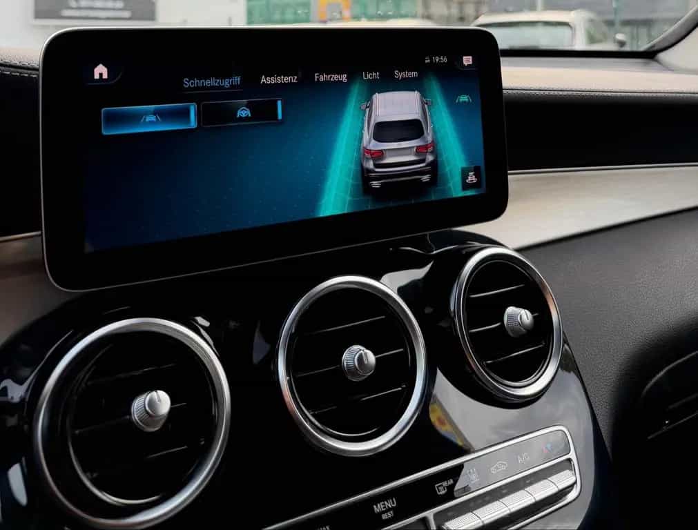 Mercedes-Benz GLC 220 d 4Matic *1Hand*MwSt*Kamera* 10/2019-photo-16
