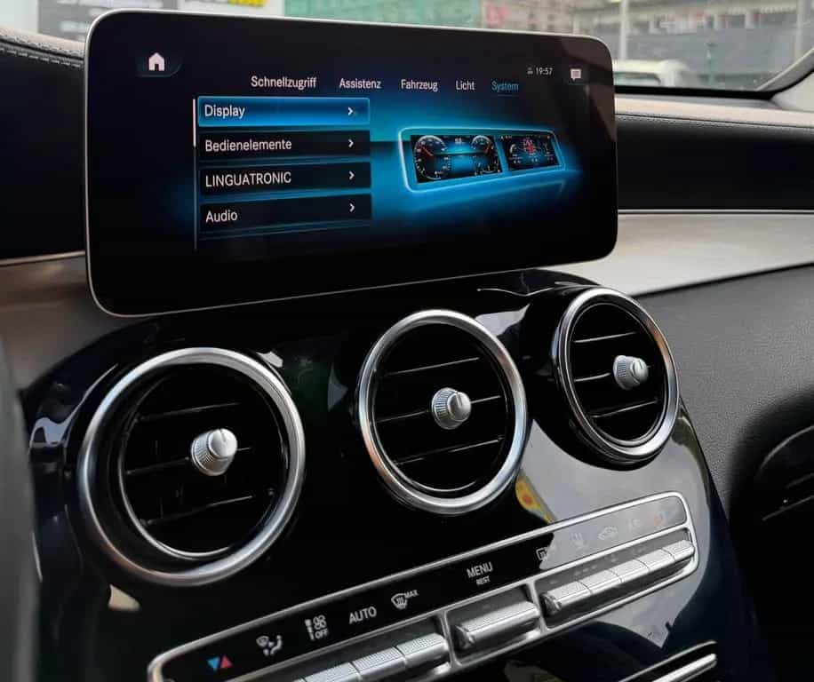 Mercedes-Benz GLC 220 d 4Matic *1Hand*MwSt*Kamera* 10/2019-photo-17