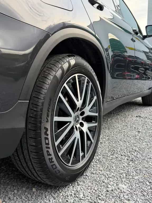 Mercedes-Benz GLC 220 d 4Matic *1Hand*MwSt*Kamera* 10/2019-photo-5