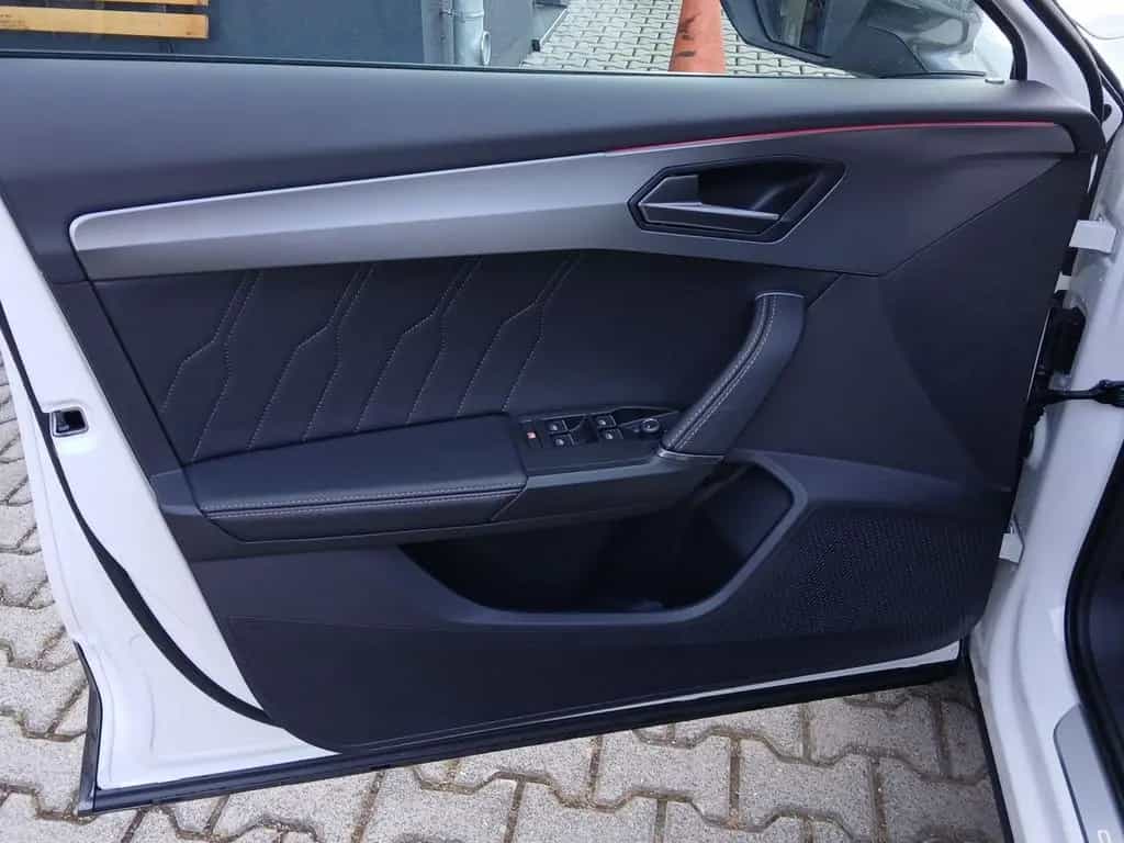Cupra Formentor 1.5 TSI*PDC*LED*SHZ*APP*KEYLESS* 06/2023-photo-15