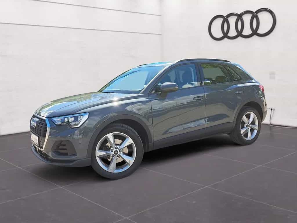 Audi Q3 35 TFSI S tronic PANO NAV APP 19" PDC SHZ 05/2022-photo-1
