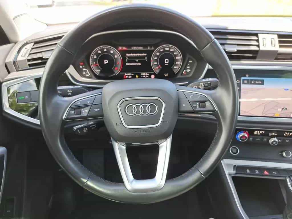 Audi Q3 35 TFSI S tronic PANO NAV APP 19" PDC SHZ 05/2022-photo-16
