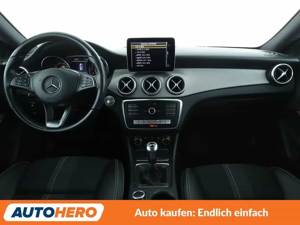 Mercedes-Benz CLA 200 Shooting Brake Urban*NAV*LED*TEMPO*SHZ* 11/2018-photo-11