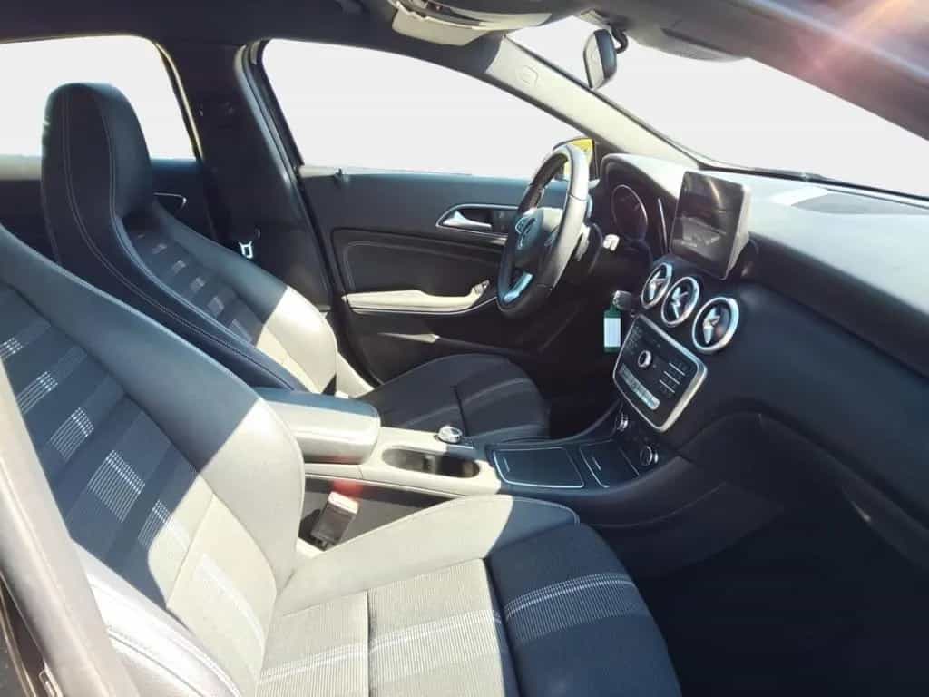 Mercedes-Benz A 200 7G-DCT Urban+LED+NAVI+TEMPO+PDC+KLIMA 12/2017-photo-28