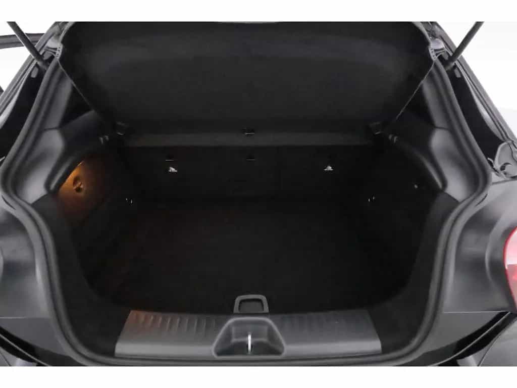 Mercedes-Benz A 200 7G-DCT Urban+LED+NAVI+TEMPO+PDC+KLIMA 12/2017-photo-29