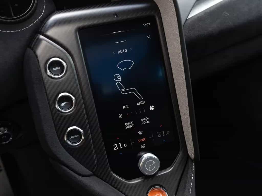 McLaren 750S Coupé null-photo-23