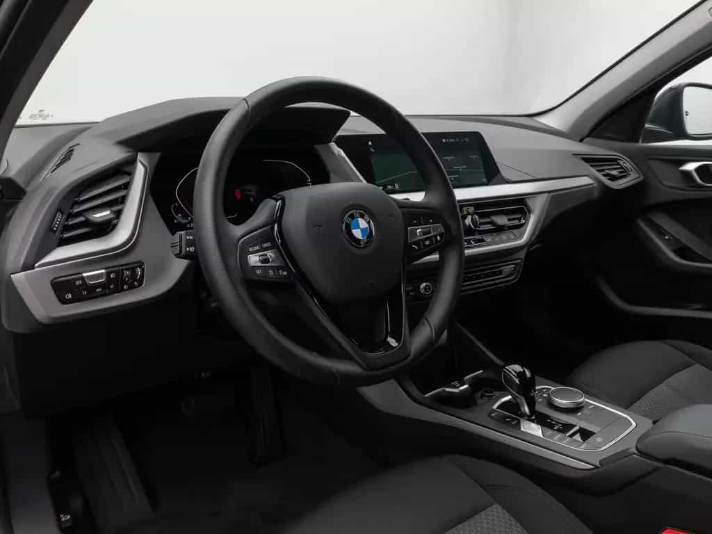 BMW 118 i Kamera DAB CockPitPro Geschwindigkeitsr LED 03/2023-photo-19