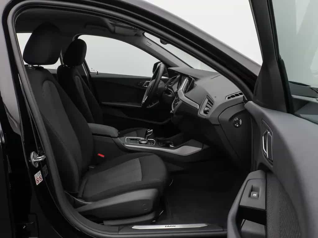 BMW 118 i Kamera DAB CockPitPro Geschwindigkeitsr LED 03/2023-photo-23