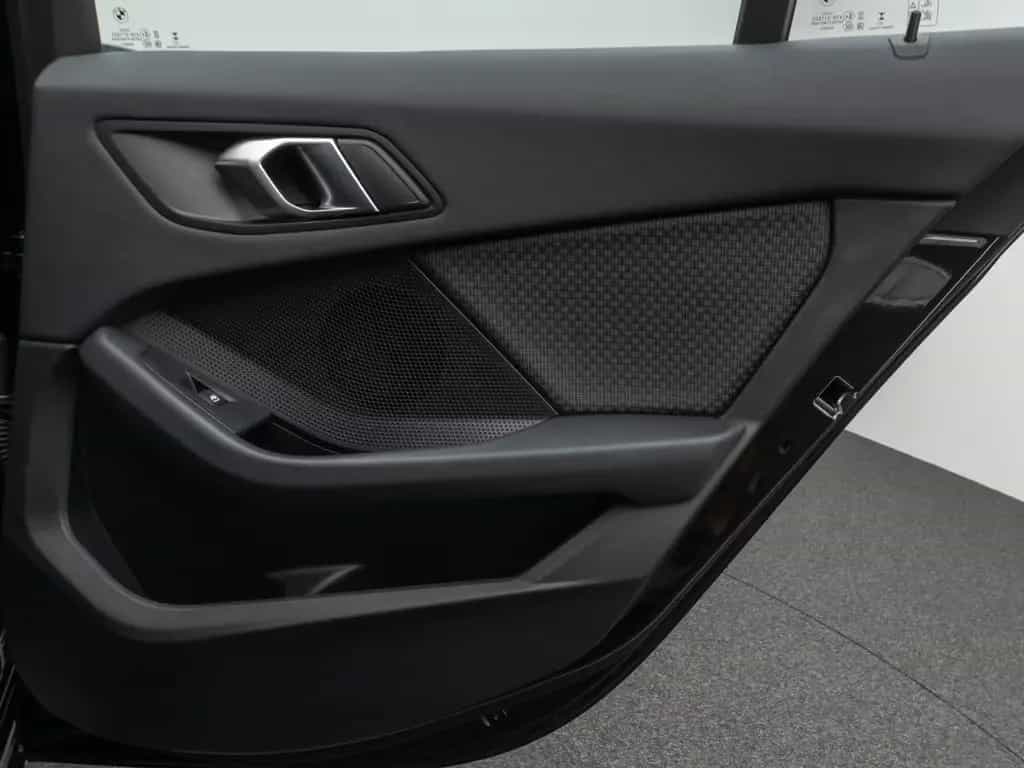 BMW 118 i Kamera DAB CockPitPro Geschwindigkeitsr LED 03/2023-photo-28