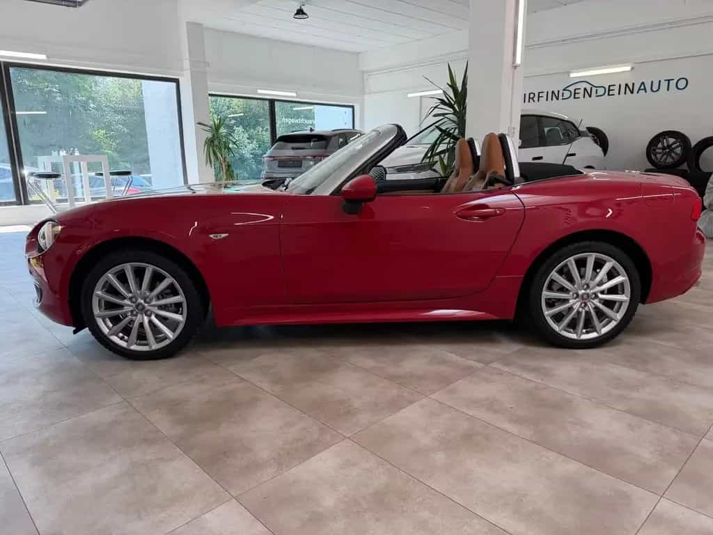Fiat 124 Spider Lusso*1.Hand*Tempo*Leder 01/2017-photo-2