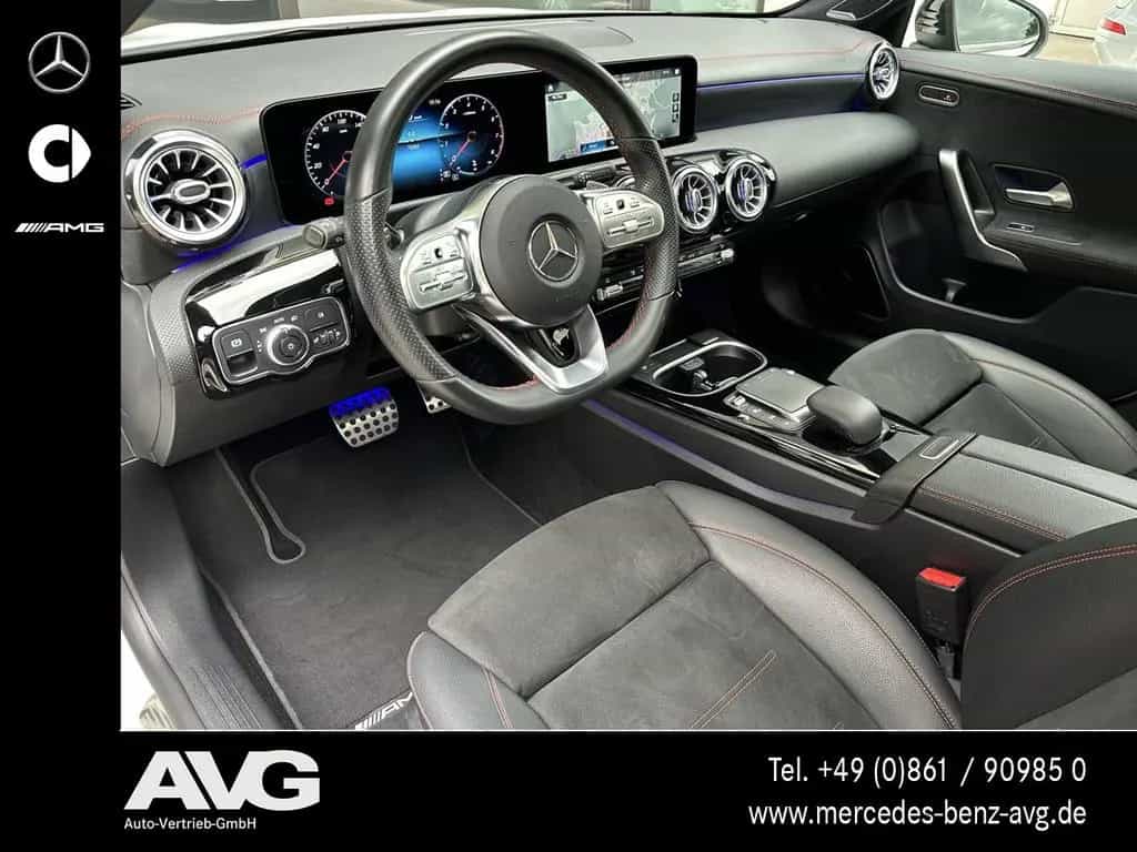 Mercedes-Benz CLA 200 AMG Pano Night Burm 360° 19" Distr Rkam 09/2020-photo-10
