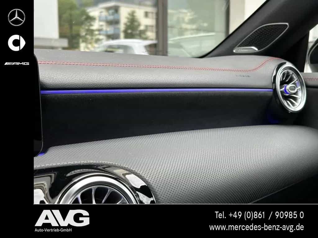 Mercedes-Benz CLA 200 AMG Pano Night Burm 360° 19" Distr Rkam 09/2020-photo-24