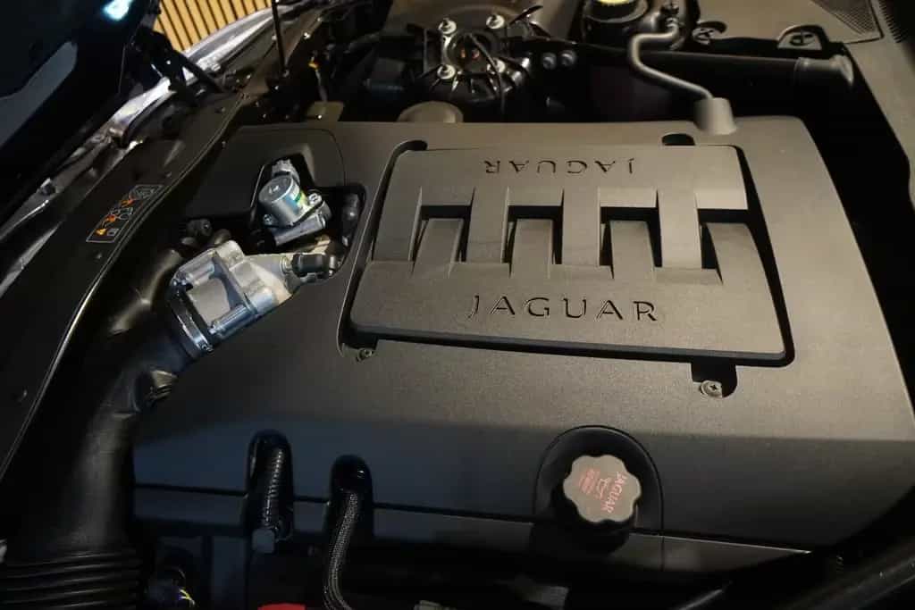 Jaguar XK Cabriolet 4.2 V8-BRD-U-frei-Top Zustand- 08/2007-photo-17