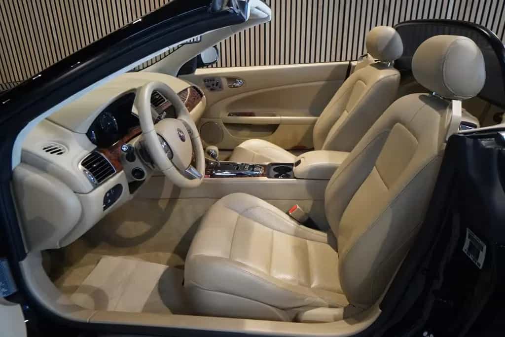Jaguar XK Cabriolet 4.2 V8-BRD-U-frei-Top Zustand- 08/2007-photo-4