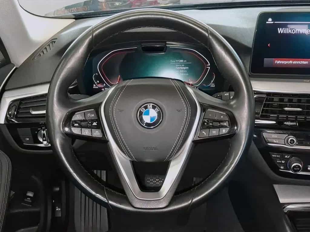 BMW 520 d Touring xDrive,Navi,LED,Leder,ACC,Pano,AHK 04/2021-photo-13